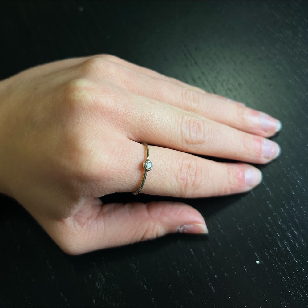 Small Stone Ring - Picture 3 of 3